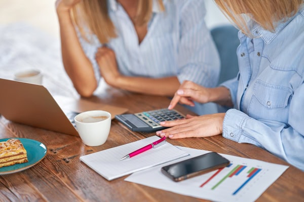 So arbeitet die EFS Euro Finanz Service Vermittlungs AG: Produktanbieterunabhängig, objektiv und kundenfokussiert